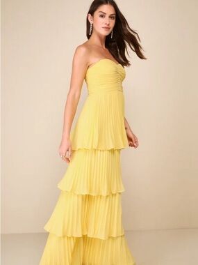 Lulu's Strapless Tiered Maxi Dress in Yellow